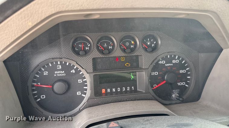 image for item ES5942 2009 Ford F250 Super Duty utility bed pickup truck