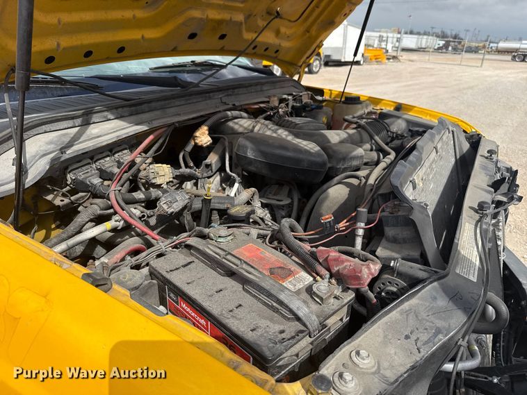 image for item ES5942 2009 Ford F250 Super Duty utility bed pickup truck