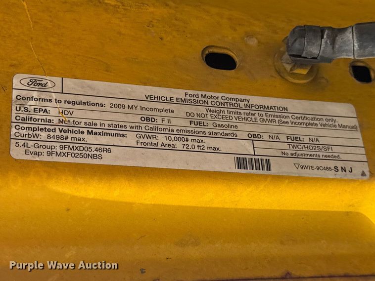 image for item ES5942 2009 Ford F250 Super Duty utility bed pickup truck