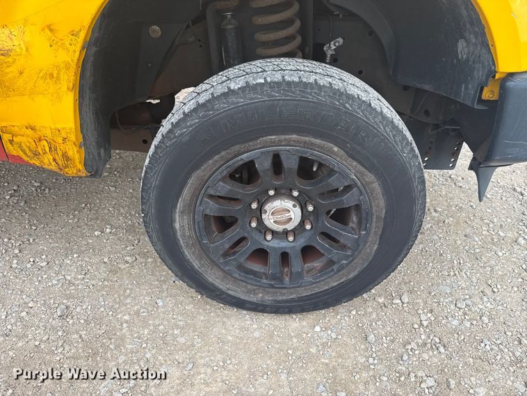 image for item ES5942 2009 Ford F250 Super Duty utility bed pickup truck