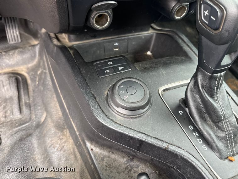 image for item ES5949 2021 Ford Ranger Ext. Cab utility bed pickup truck