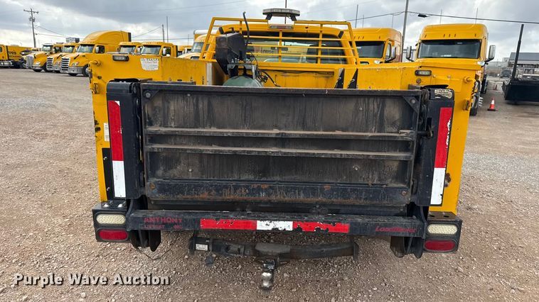 image for item ES5950 2015 Ford F350 Super Duty utility bed pickup truck