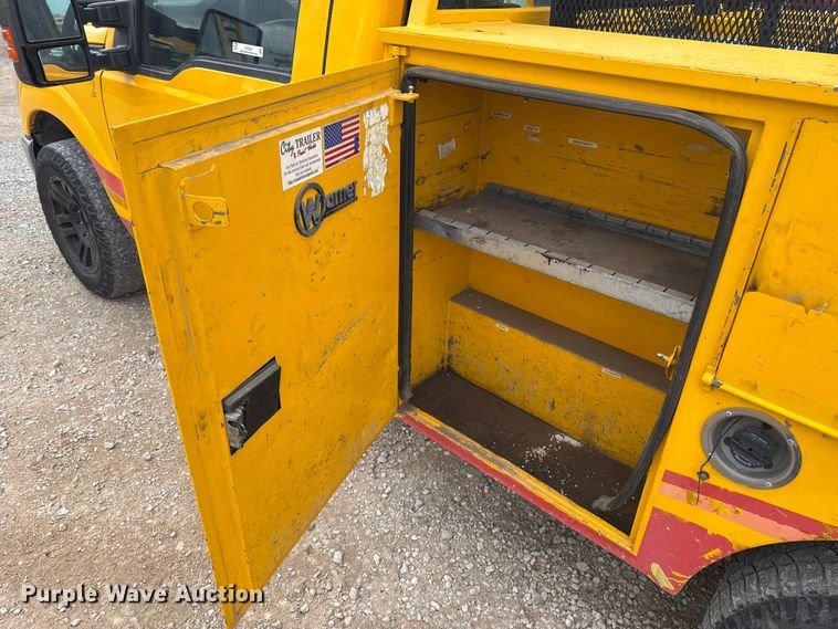 image for item ES5950 2015 Ford F350 Super Duty utility bed pickup truck