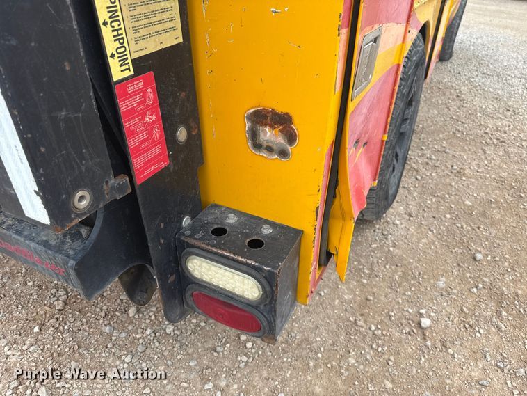 image for item ES5950 2015 Ford F350 Super Duty utility bed pickup truck