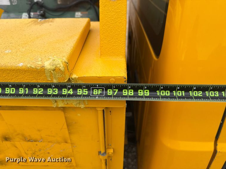 image for item ES5950 2015 Ford F350 Super Duty utility bed pickup truck