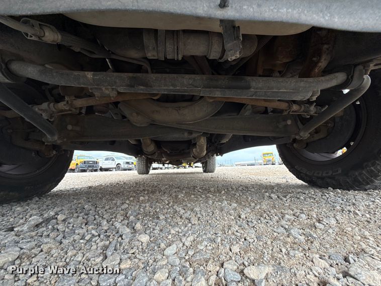 image for item ES5950 2015 Ford F350 Super Duty utility bed pickup truck