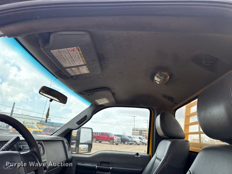 image for item ES5950 2015 Ford F350 Super Duty utility bed pickup truck