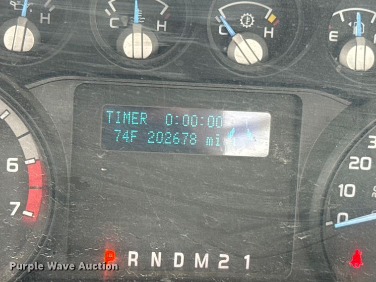 image for item ES5950 2015 Ford F350 Super Duty utility bed pickup truck