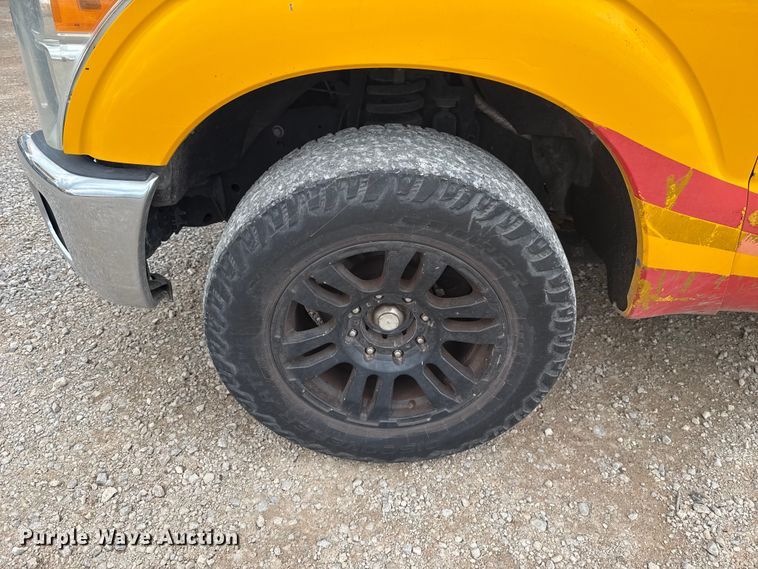 image for item ES5950 2015 Ford F350 Super Duty utility bed pickup truck