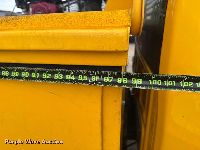 image for item ES5951 2019 Ford F350 Super Duty utility bed pickup truck