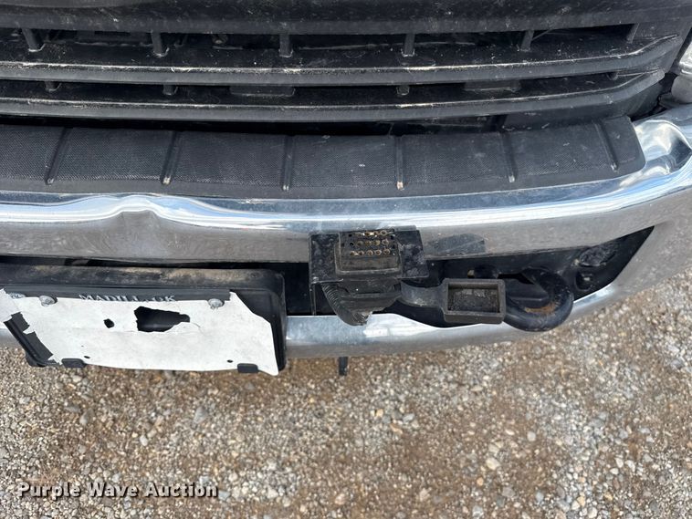 image for item ES5951 2019 Ford F350 Super Duty utility bed pickup truck