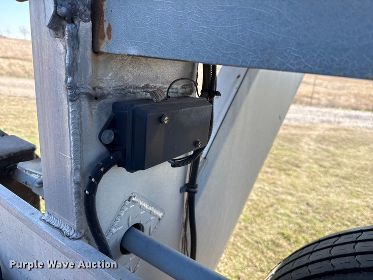 image for item ES5953 2008 Alum-Line drop deck equipment trailer