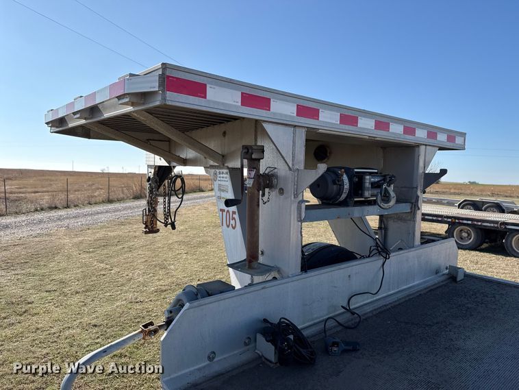 image for item ES5953 2008 Alum-Line drop deck equipment trailer