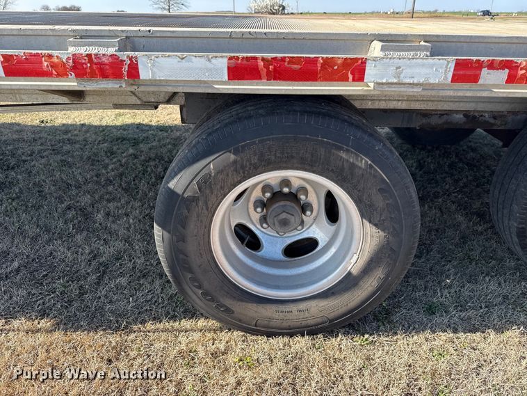 image for item ES5953 2008 Alum-Line drop deck equipment trailer