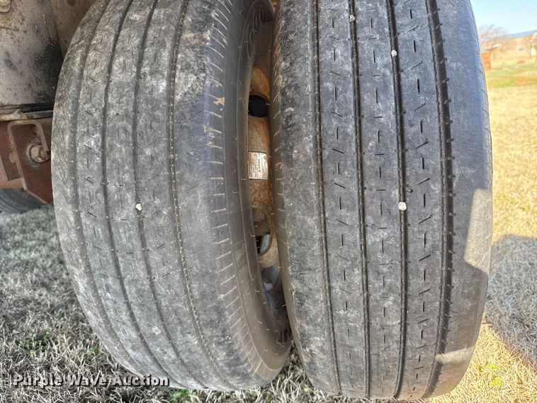 image for item ES5953 2008 Alum-Line drop deck equipment trailer