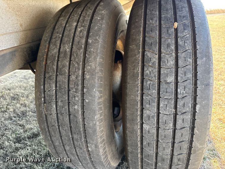 image for item ES5953 2008 Alum-Line drop deck equipment trailer