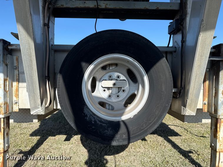 image for item ES5953 2008 Alum-Line drop deck equipment trailer