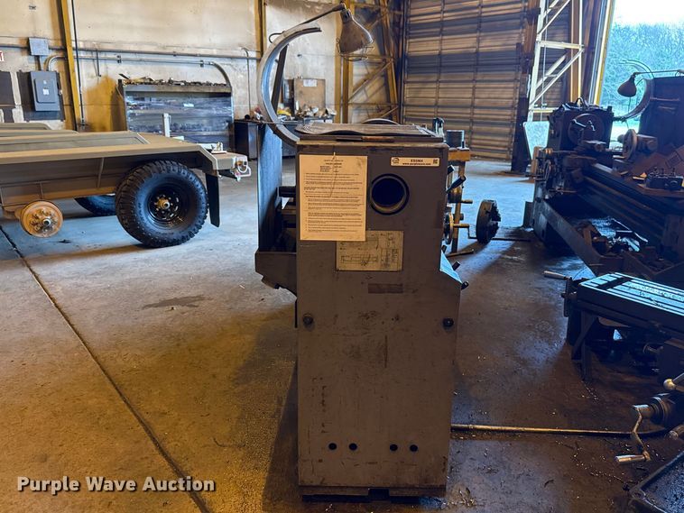 image for item ES5964 Summit metal lathe