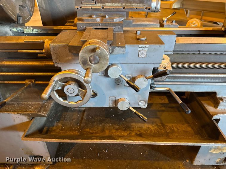 image for item ES5964 Summit metal lathe