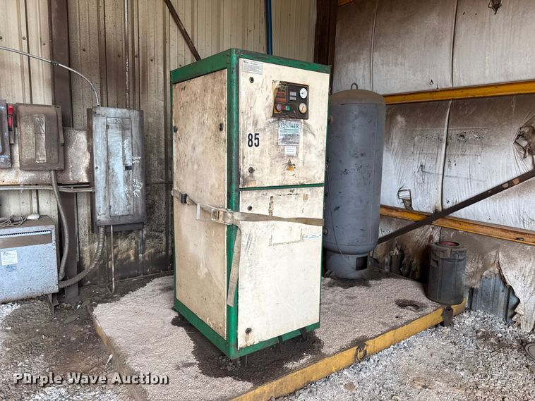 image for item ES5972 2001 Komsan Kompressor VEK25 air compressor