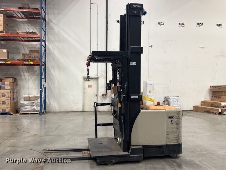 image for item ES8637 2017 Crown SP4050-30 order picker