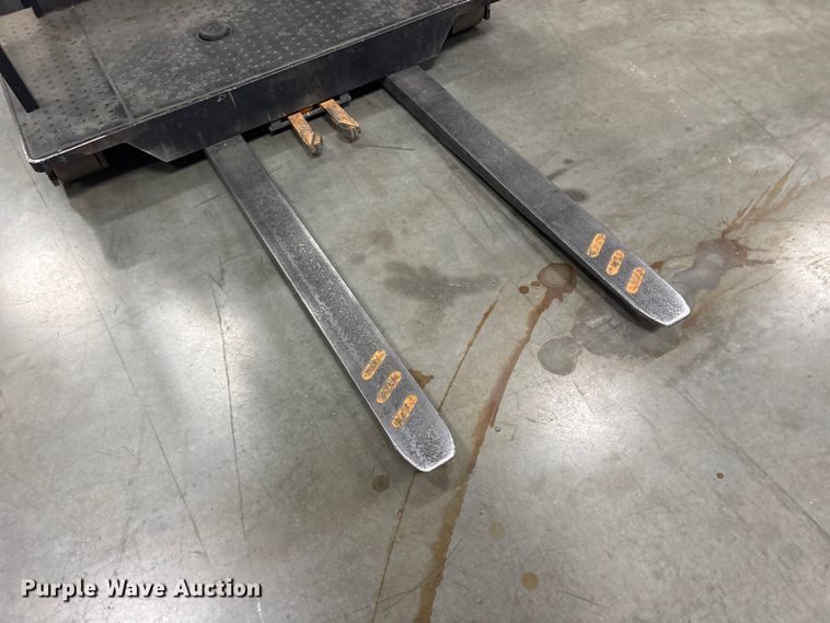 image for item ES8637 2017 Crown SP4050-30 order picker