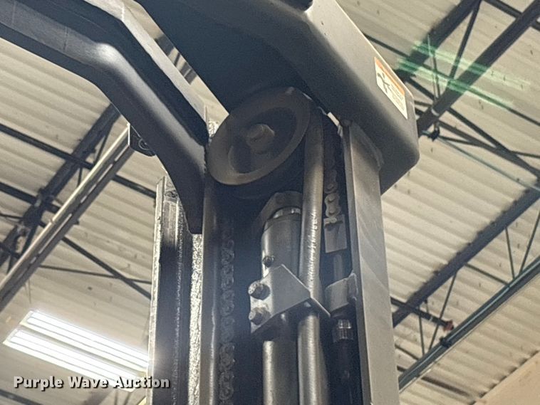 image for item ES8637 2017 Crown SP4050-30 order picker