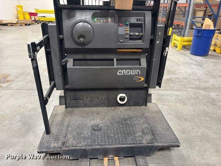 image for item ES8637 2017 Crown SP4050-30 order picker