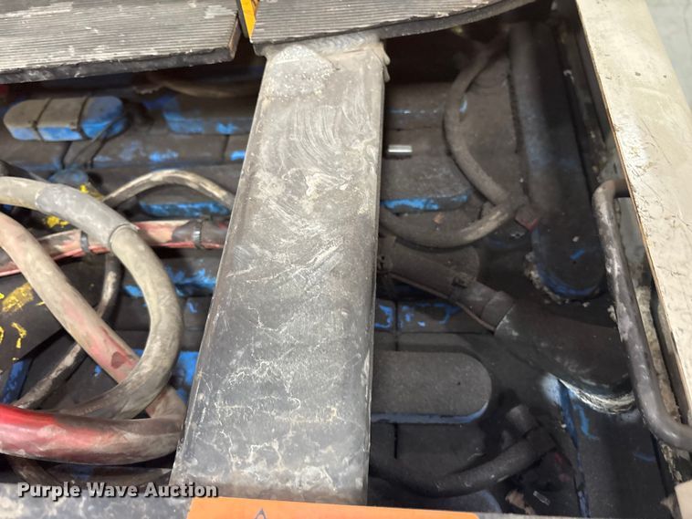 image for item ES8637 2017 Crown SP4050-30 order picker