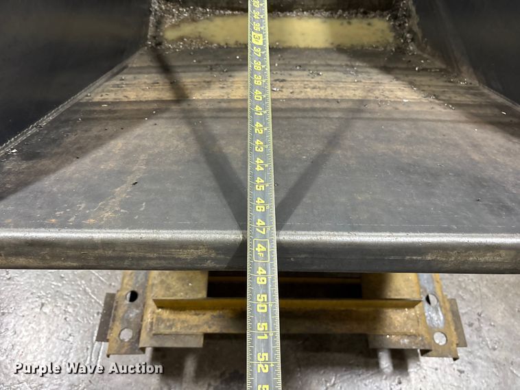 image for item ES8639  (3) Wright self dumping hoppers