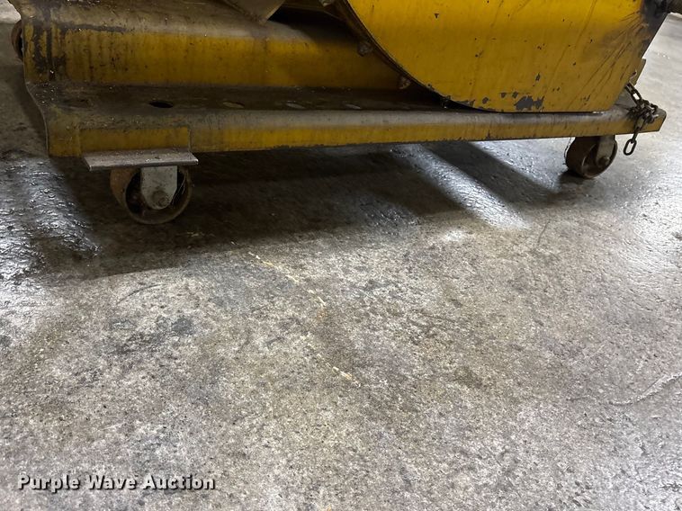 image for item ES8639  (3) Wright self dumping hoppers