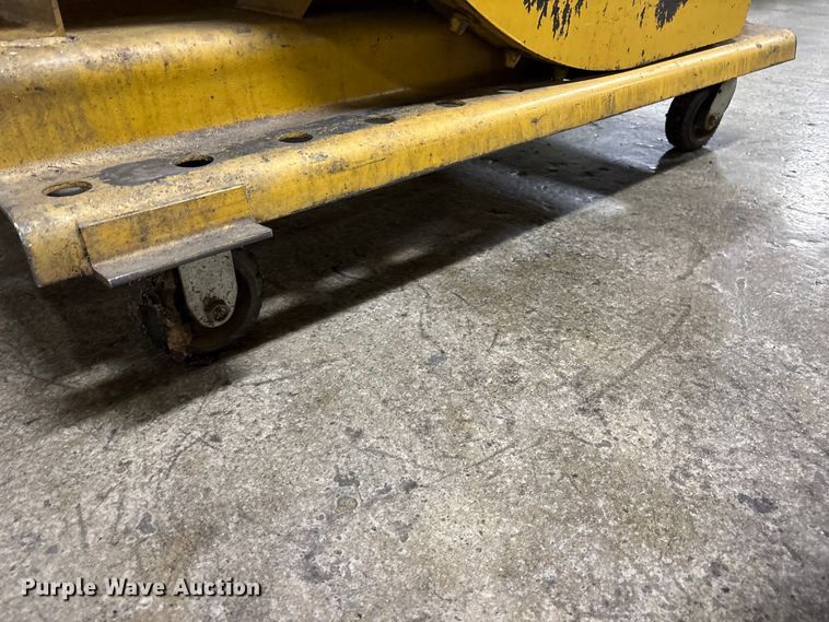 image for item ES8639  (3) Wright self dumping hoppers