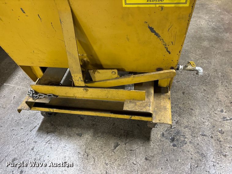 image for item ES8639  (3) Wright self dumping hoppers