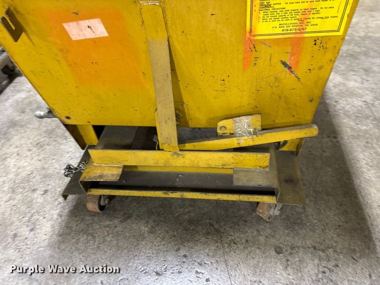 image for item ES8639  (3) Wright self dumping hoppers