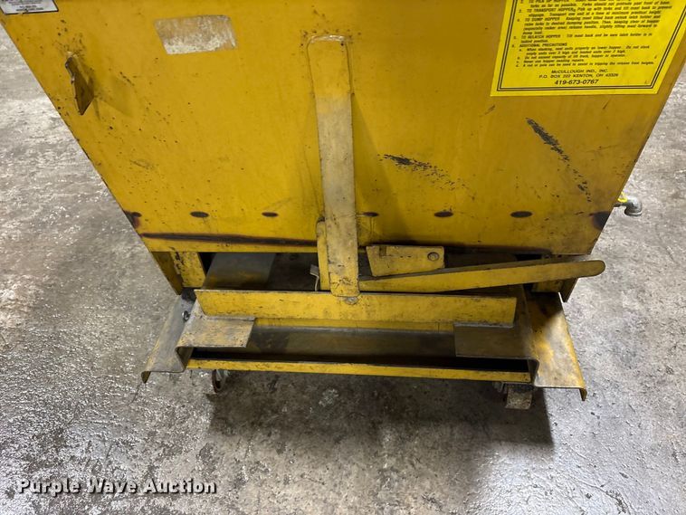 image for item ES8639  (3) Wright self dumping hoppers