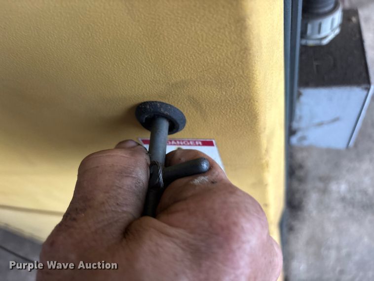 image for item ES8642 2013 Kaeser Air Center SK 20 air compressor