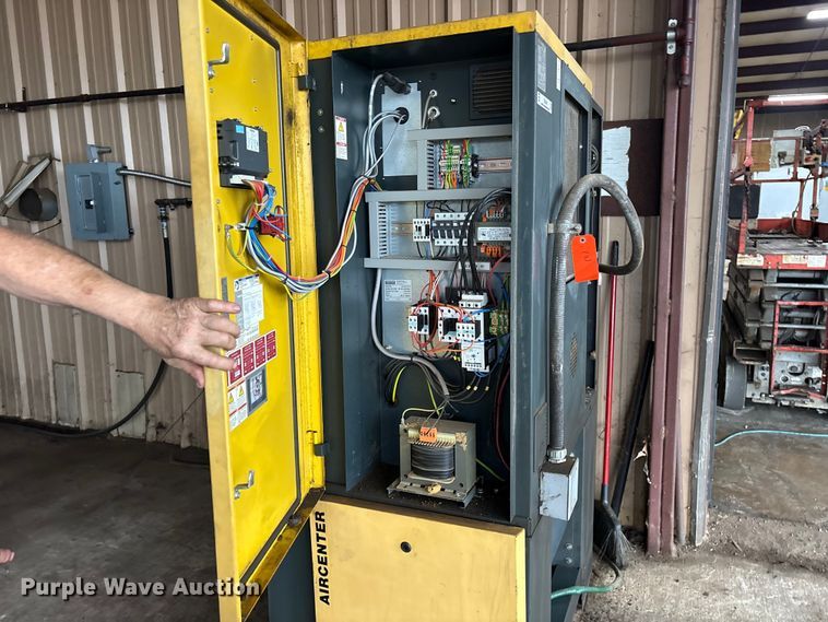 image for item ES8642 2013 Kaeser Air Center SK 20 air compressor