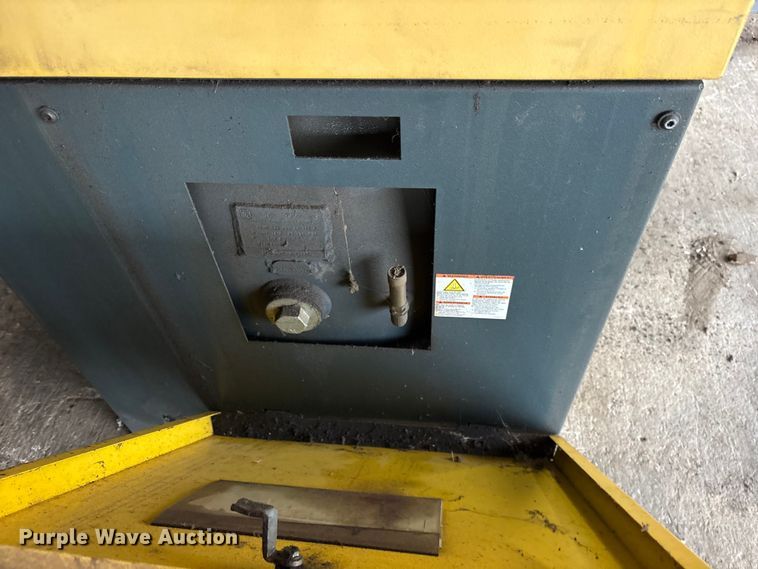 image for item ES8642 2013 Kaeser Air Center SK 20 air compressor