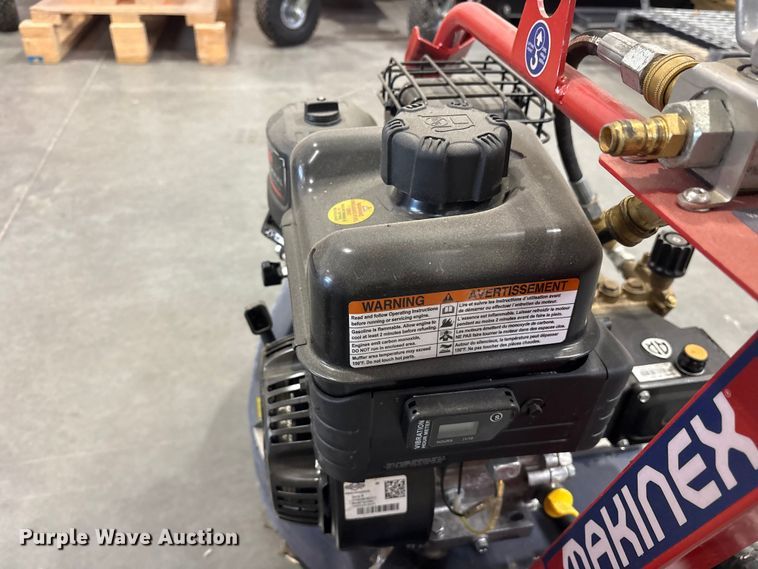 image for item ES8649 2021 Makinex DPC-2200 pressure washer