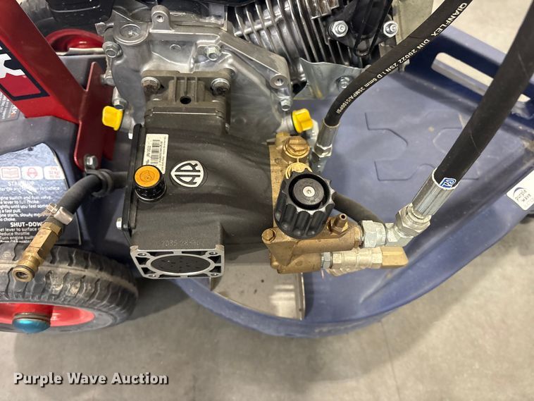 image for item ES8650 2020 Makinex DPC-2200 pressure washer