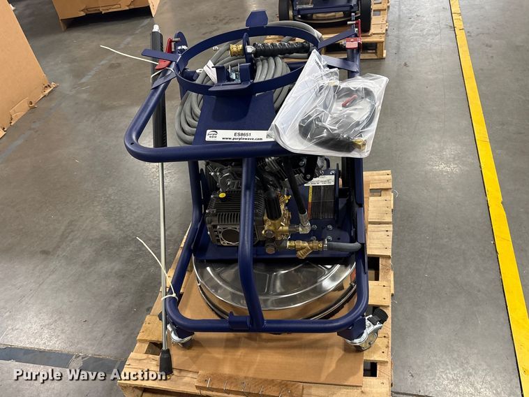 image for item ES8651 2021 Makinex DPW-2500-0AVU pressure washer