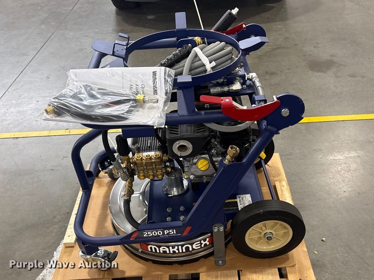 image for item ES8652 2021 Makinex DPW-2500-0AVU pressure washer