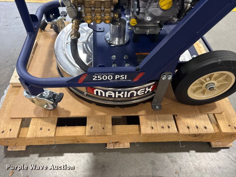 image for item ES8652 2021 Makinex DPW-2500-0AVU pressure washer