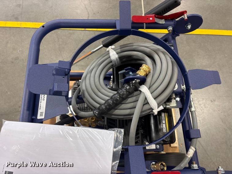 image for item ES8652 2021 Makinex DPW-2500-0AVU pressure washer