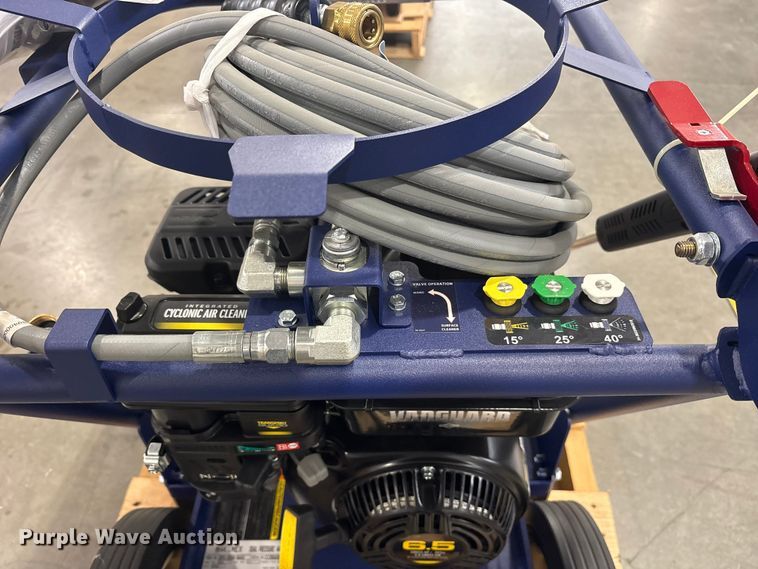 image for item ES8652 2021 Makinex DPW-2500-0AVU pressure washer