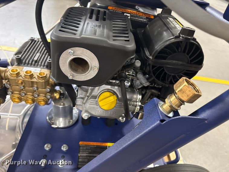 image for item ES8652 2021 Makinex DPW-2500-0AVU pressure washer