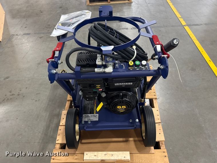 image for item ES8653 2021 Makinex DPW-2500-0AVU pressure washer