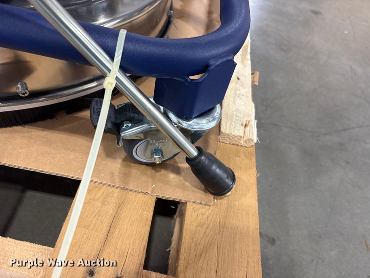 image for item ES8653 2021 Makinex DPW-2500-0AVU pressure washer