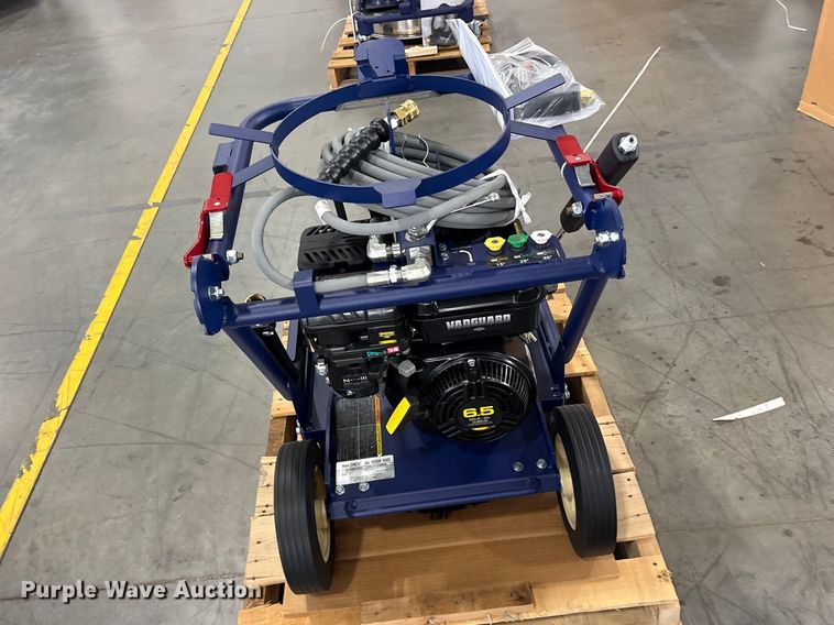 image for item ES8654 2021 Makinex DPW-2500-0AVU pressure washer