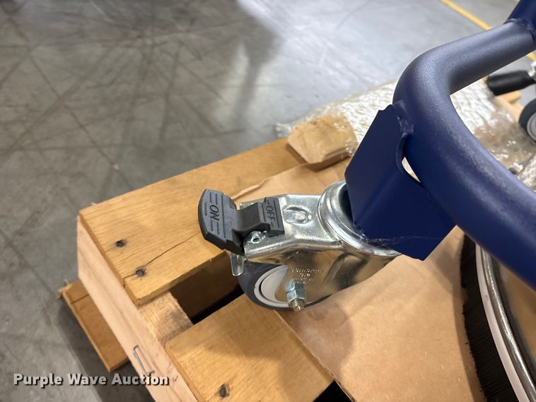 image for item ES8655 2021 Makinex DPW-2500-0AVU pressure washer